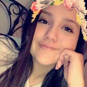 Meet your Posher, Ashleigh